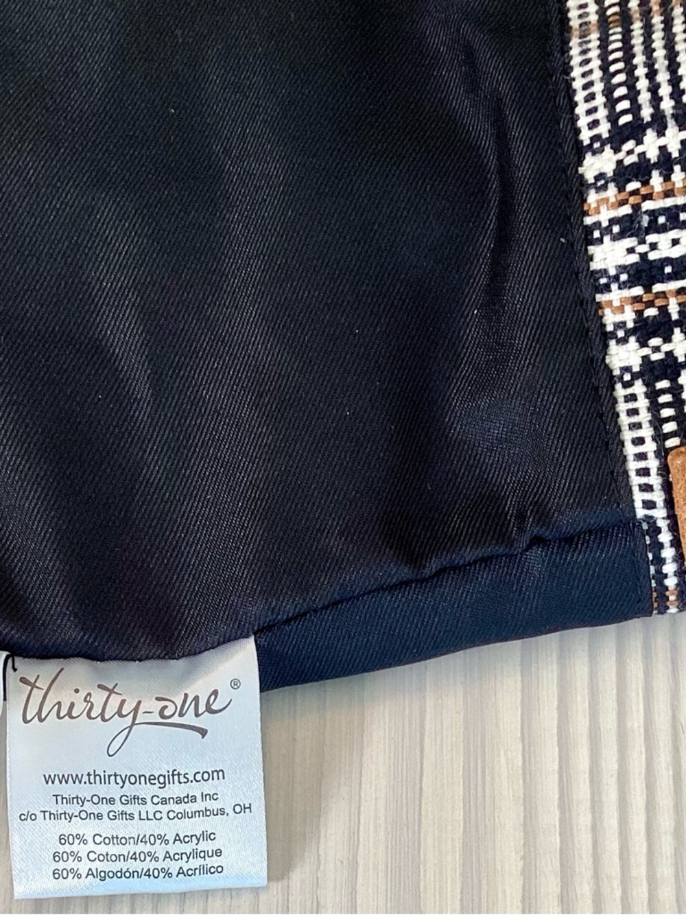 Thirty-One Plaid About You Handbag Preppy Slouch Detachable Shoulder Strap - Picture 9 of 12